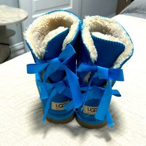 UGG mid calf length almost new